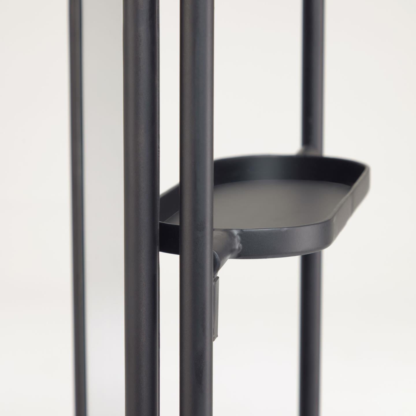 Kave Home Vaniria Raumteiler aus schwarzem Metall 82 x 183 cm Schwarz- #AA7890R01