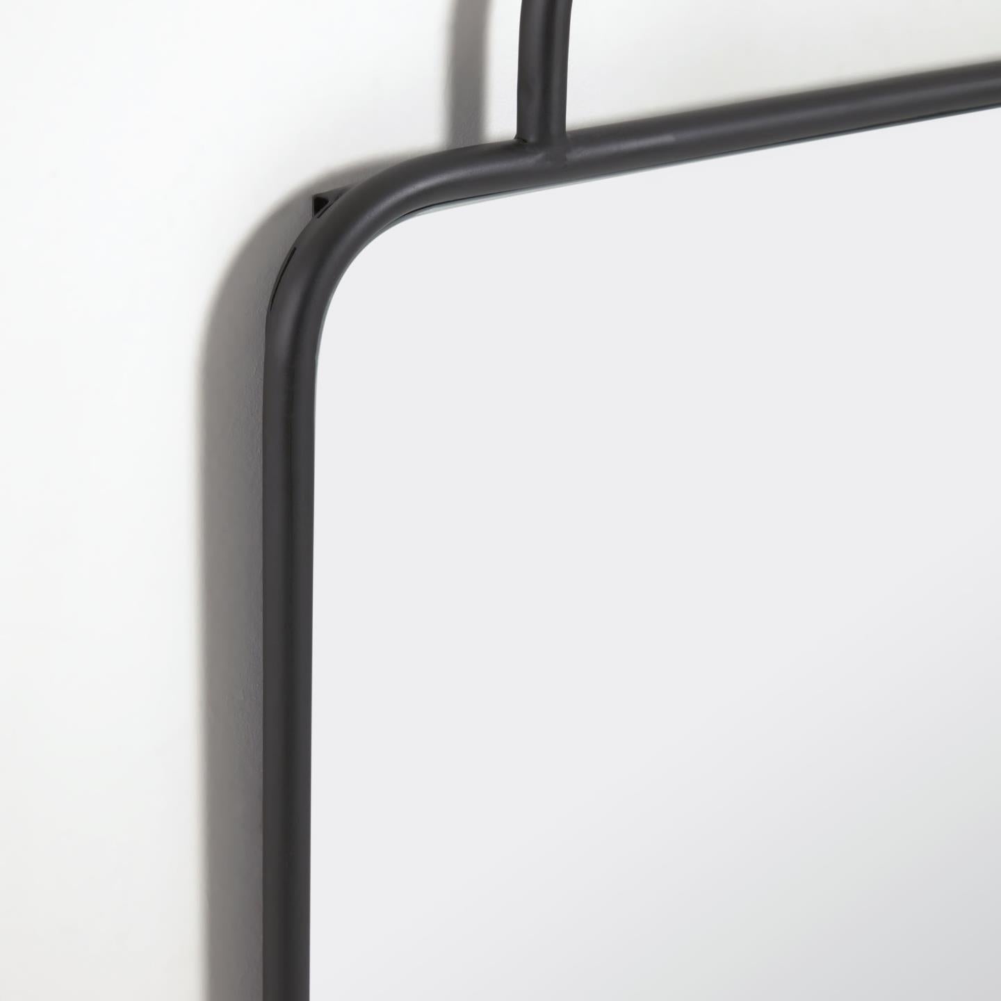 Kave Home Rivka Standspiegel mit schwarzen Metallaufhängern 70 x 160 cm Schwarz- #YG0150R01