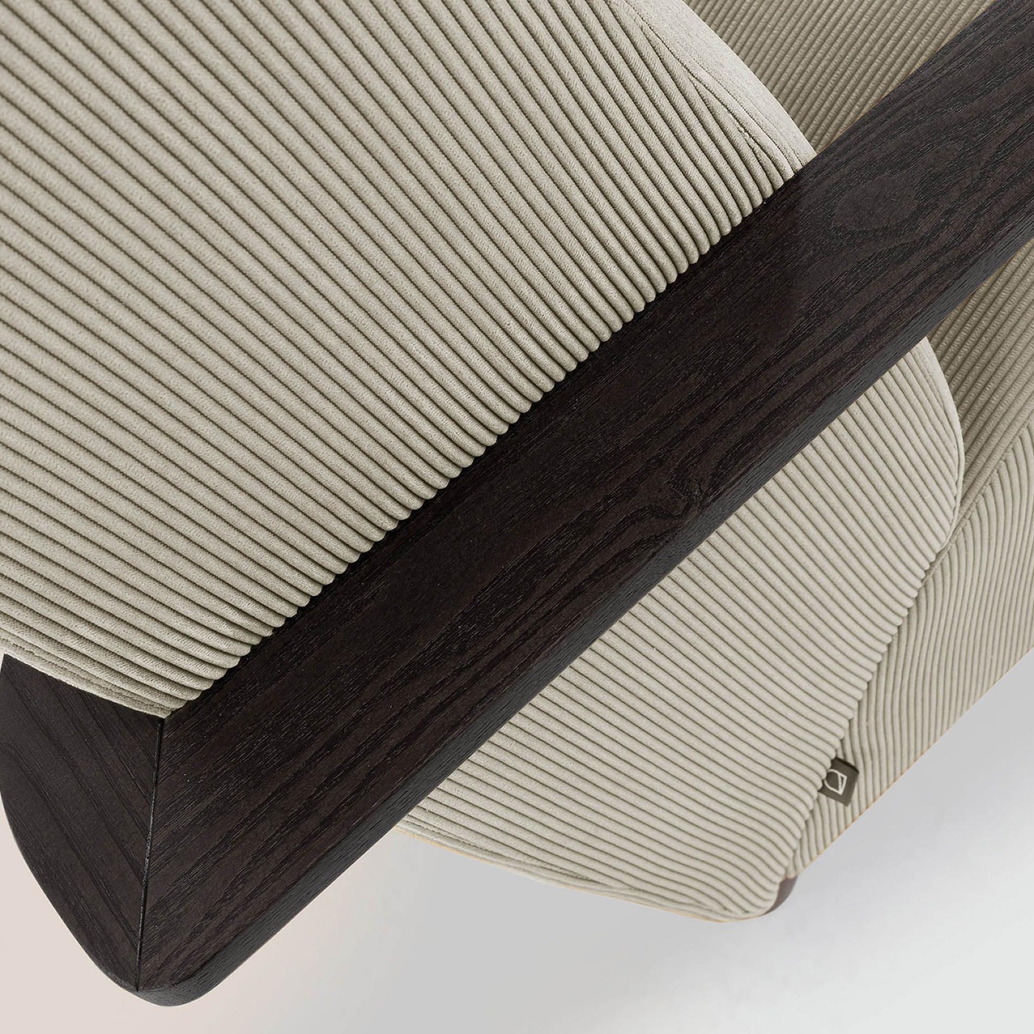Kave Home Sessel Meghan - SKU #S517PN36 in Farbe Beige - Beine in Dunkelbraun - Holzmaterial