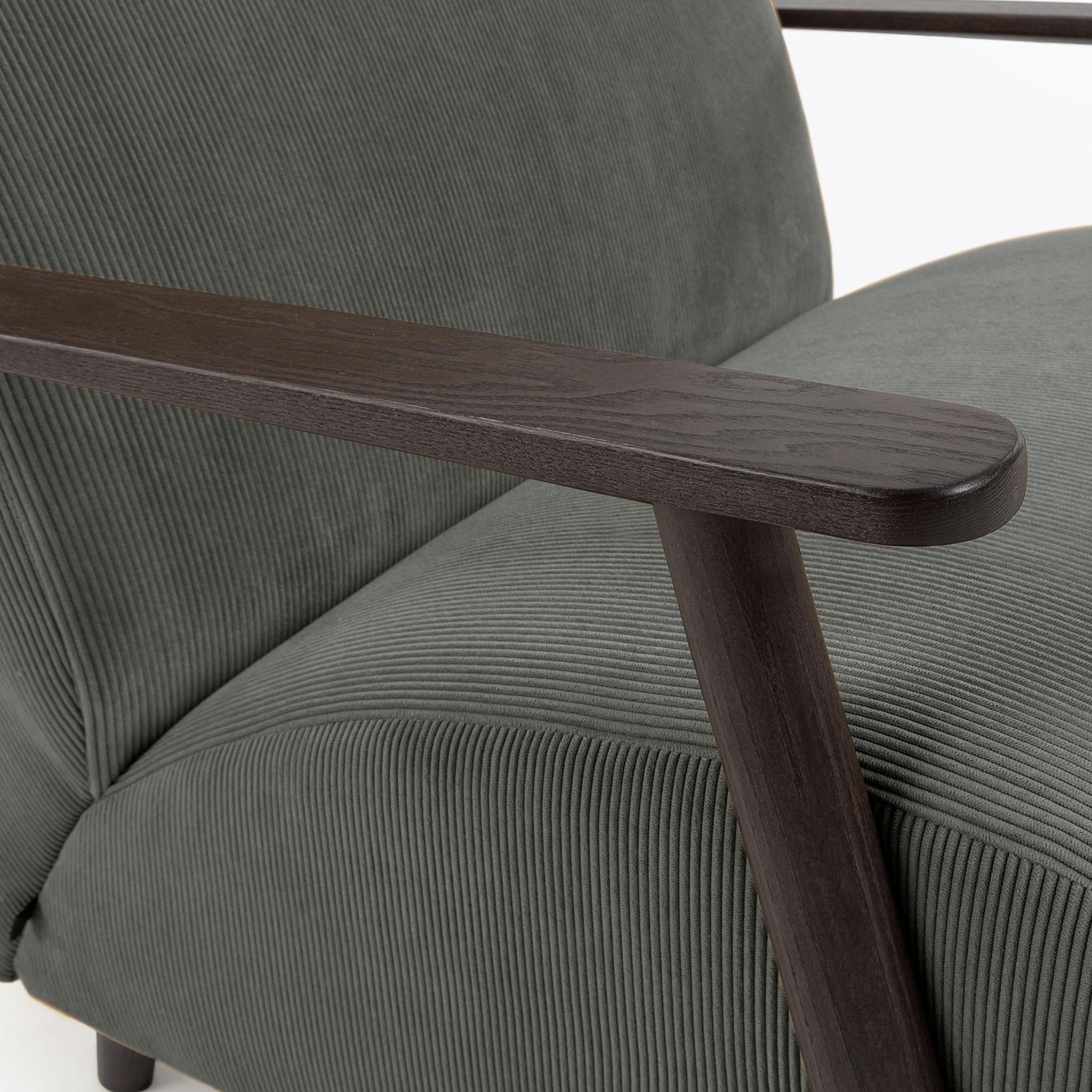 Kave Home Sessel Meghan - SKU #S517PN15 in Farbe Grau - Beine in Dunkelbraun - Beine in dunklen Eschenholz