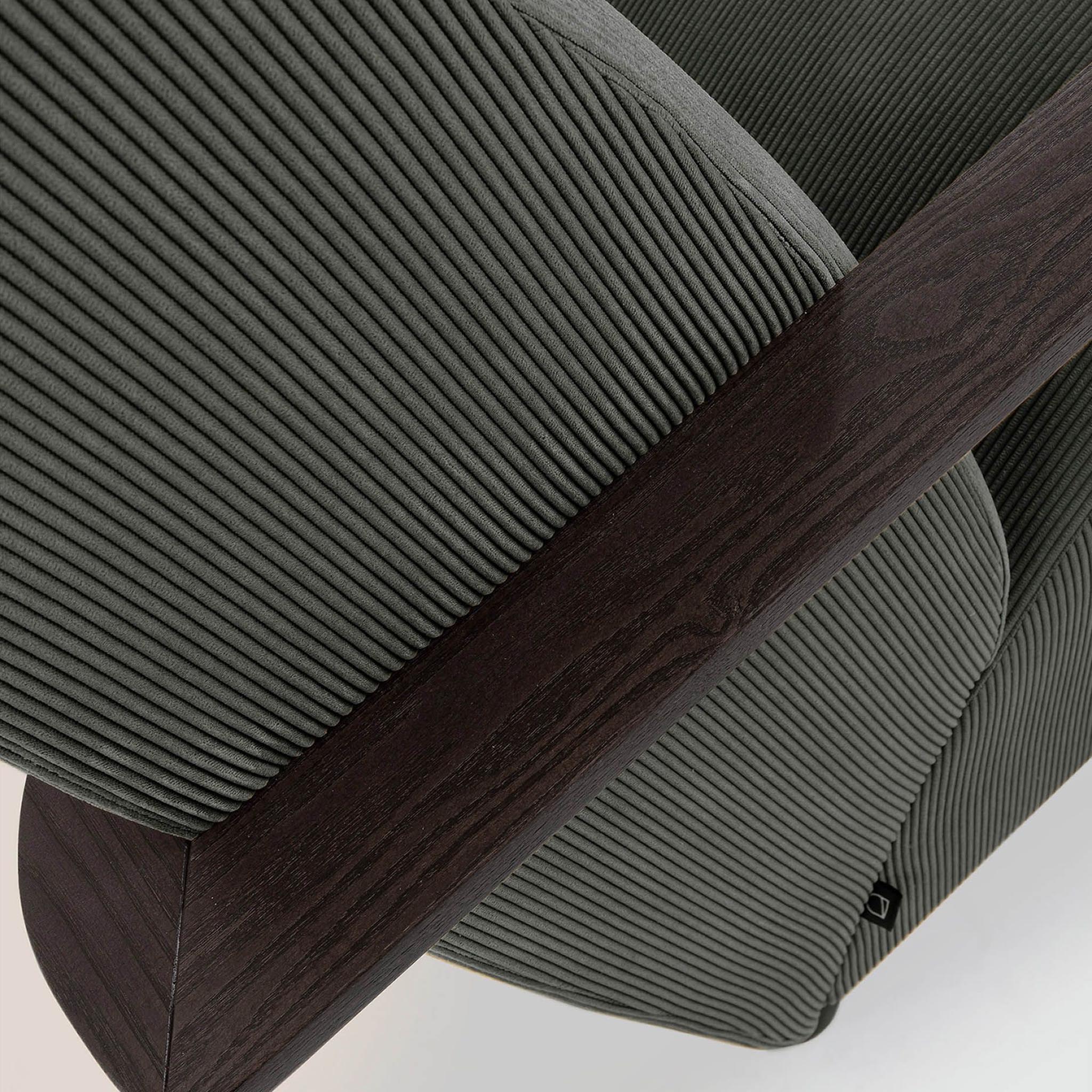 Kave Home Sessel Meghan - SKU #S517PN15 in Farbe Grau - Beine in Dunkelbraun  - Material
