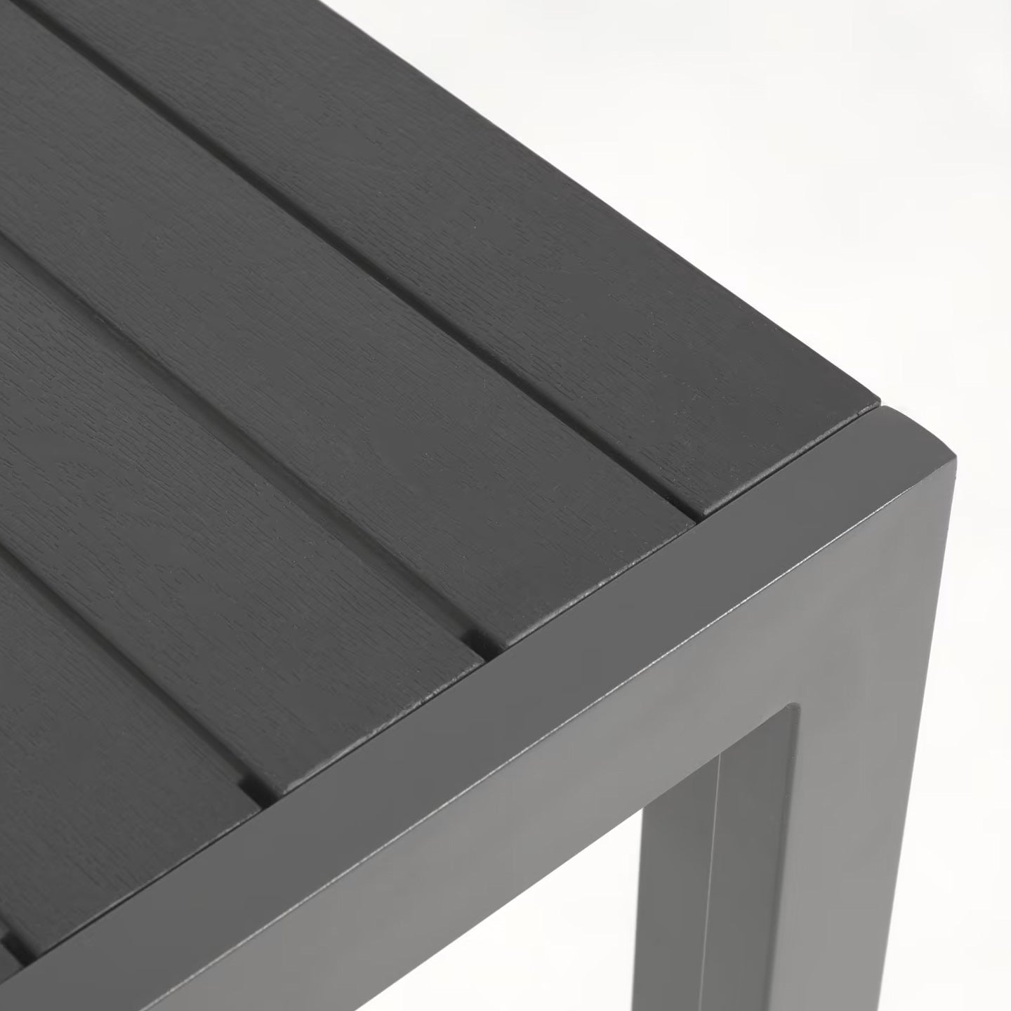 Kave Home Sirley Gartentisch aus Aluminium schwarz - SKU#AB509N01